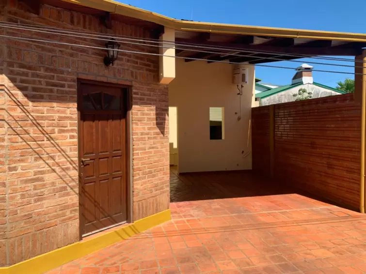 Cómoda y luminosa  casa 1 dormitorio